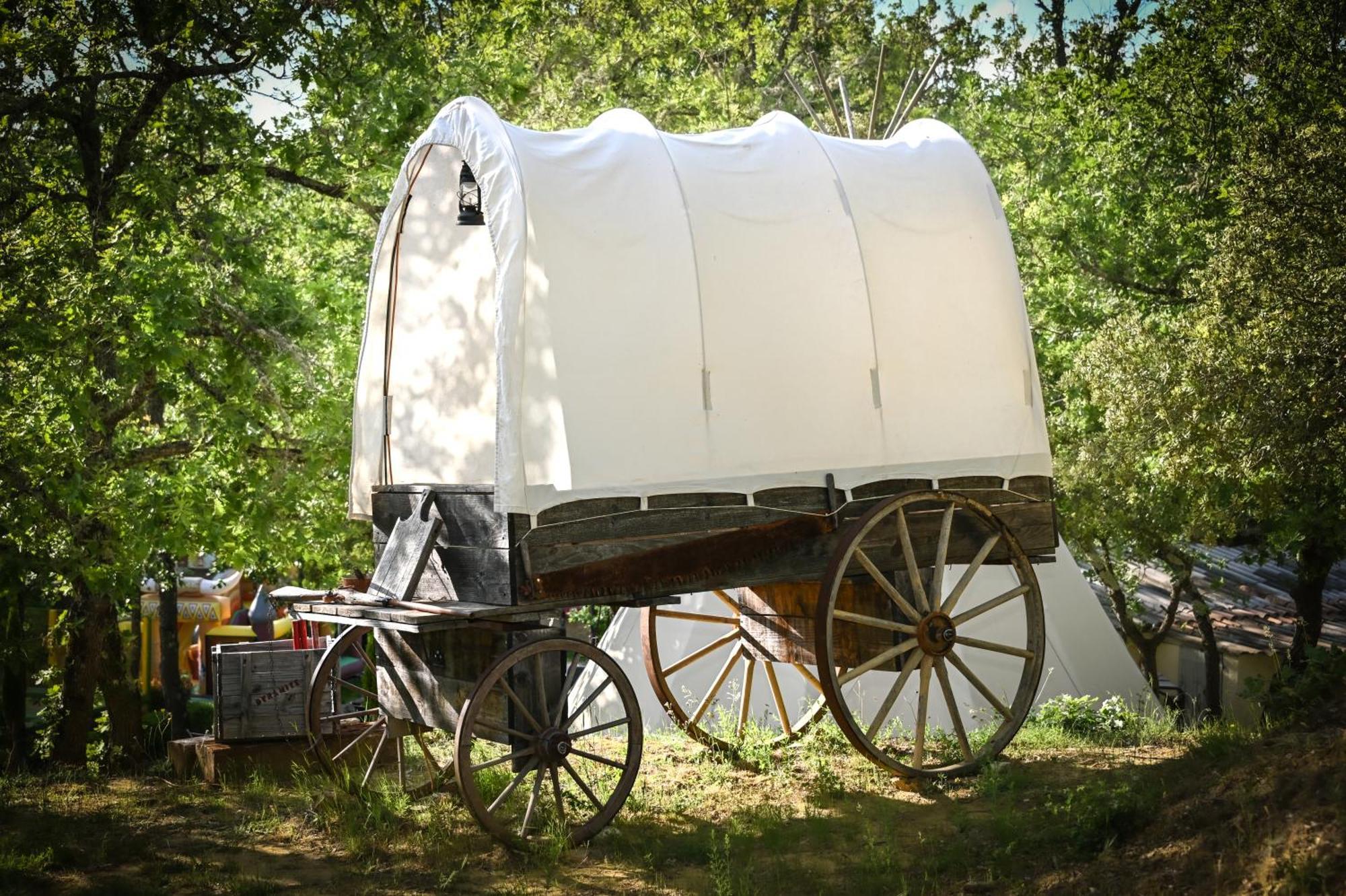 Camping Le Colorado Рюстрель Экстерьер фото