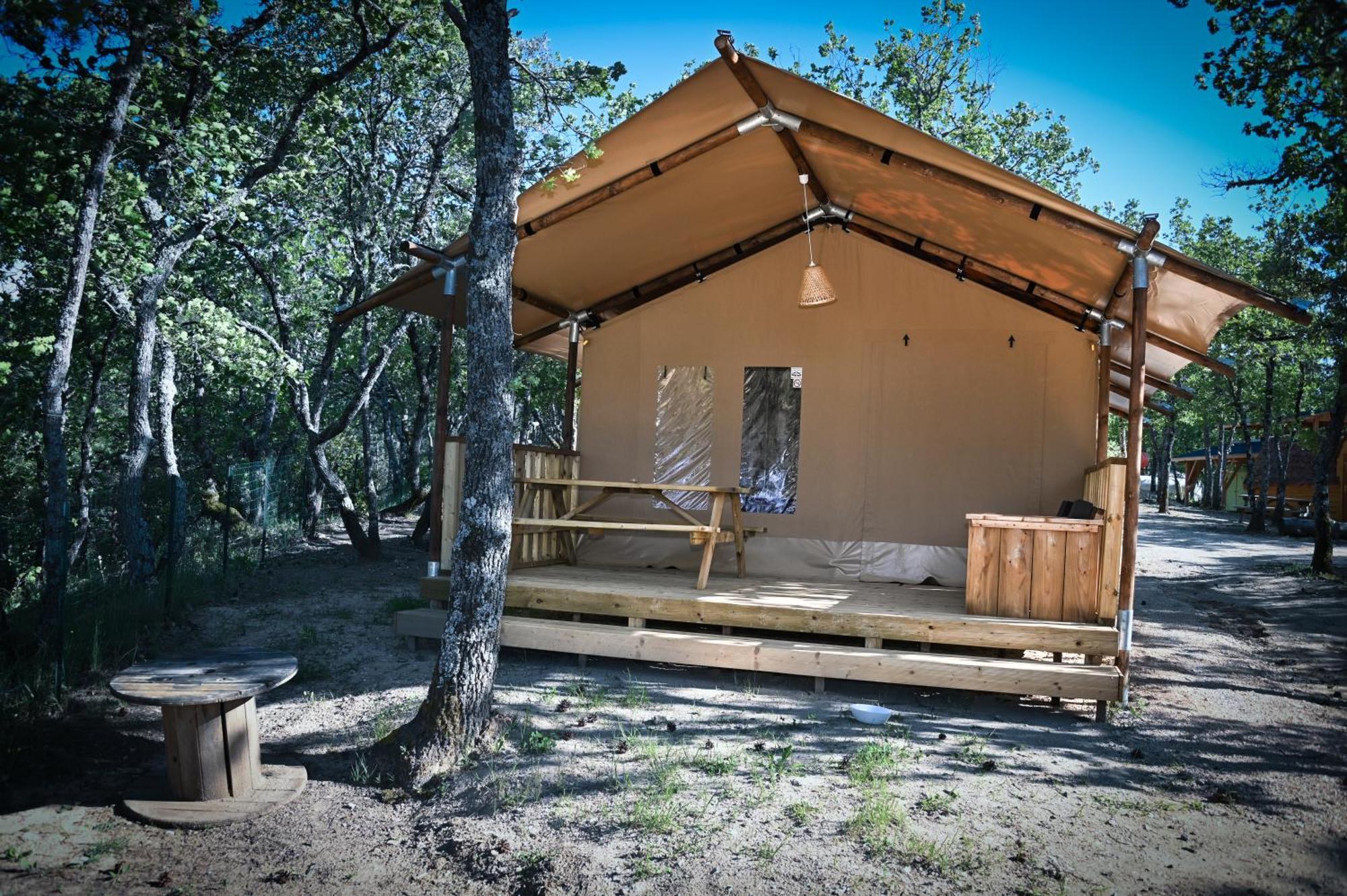 Camping Le Colorado Рюстрель Экстерьер фото